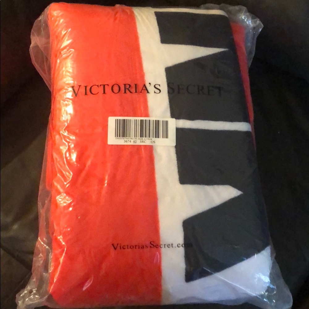 Victoria Secret Sherpa Blanket